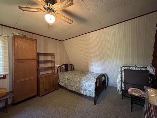 47 Mason Point Road, Rainy Lake, ON - Indoor Photo Showing Bedroom