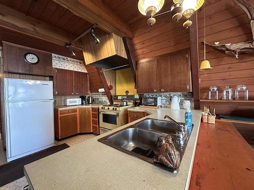 47 Mason Point Road, Rainy Lake, ON - Indoor Photo Showing Kitchen With Double Sink