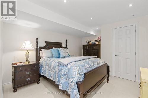 3918 Pleasantview Lane, Lincoln, ON - Indoor Photo Showing Bedroom