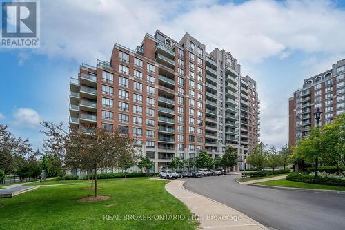 706 - 310 Red Maple Road, Richmond Hill, ON - Outdoor With Facade