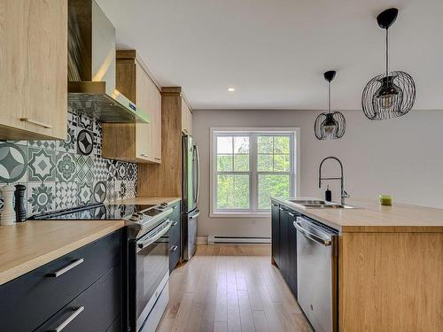 Cuisine - 416 Ch. De Montfort, Piedmont, QC - Indoor Photo Showing Kitchen With Upgraded Kitchen