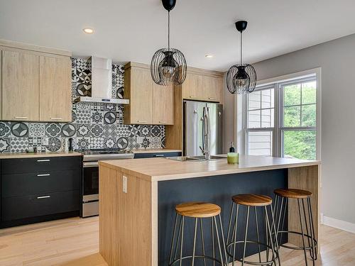 Cuisine - 416 Ch. De Montfort, Piedmont, QC - Indoor Photo Showing Kitchen With Upgraded Kitchen