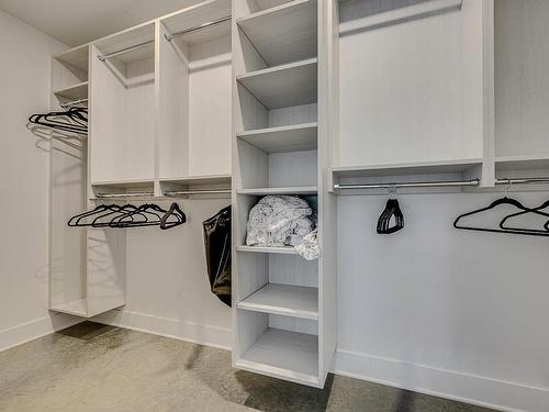 416 Ch. De Montfort, Piedmont, QC - Indoor With Storage