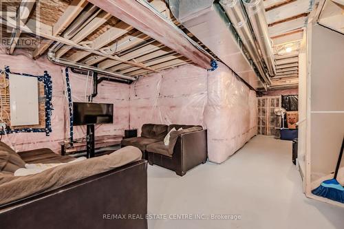 17 Smith Road, Thorold, ON - Indoor Photo Showing Basement