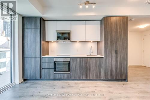 2411 - 8 Widmer Street, Toronto, ON - Indoor Photo Showing Kitchen