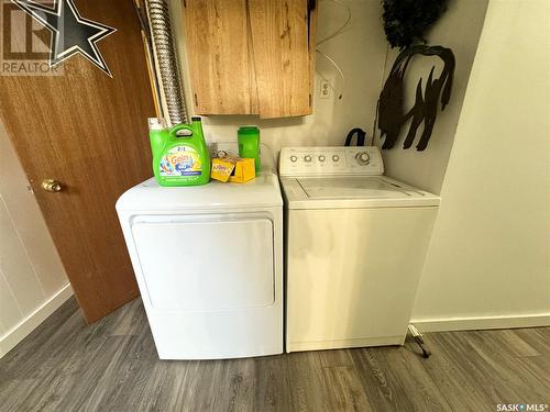 1482 95Th Street, North Battleford, SK - Indoor Photo Showing Laundry Room