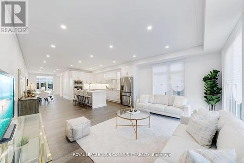 3B - 19 Antonio Court, Toronto (Humber Summit), ON - Indoor Photo Showing Living Room