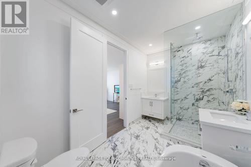 3B - 19 Antonio Court, Toronto (Humber Summit), ON - Indoor Photo Showing Bathroom