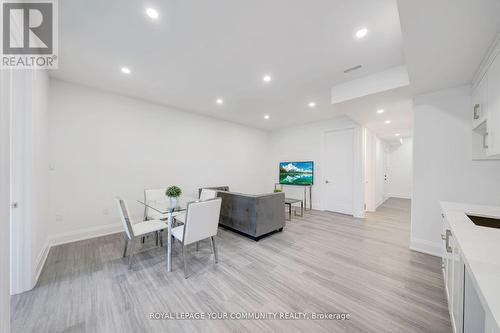 3B - 19 Antonio Court, Toronto (Humber Summit), ON - Indoor