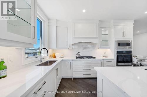 1B - 27 Antonio Court, Toronto (Humber Summit), ON - Indoor Photo Showing Kitchen With Upgraded Kitchen