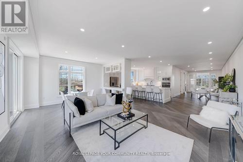 1B - 27 Antonio Court, Toronto (Humber Summit), ON - Indoor Photo Showing Living Room