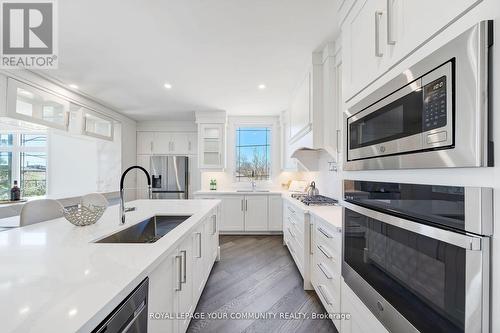 1B - 27 Antonio Court, Toronto (Humber Summit), ON - Indoor Photo Showing Kitchen With Upgraded Kitchen