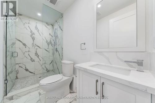 18B - 33 St. Gaspar Court, Toronto (Humber Summit), ON - Indoor Photo Showing Bathroom