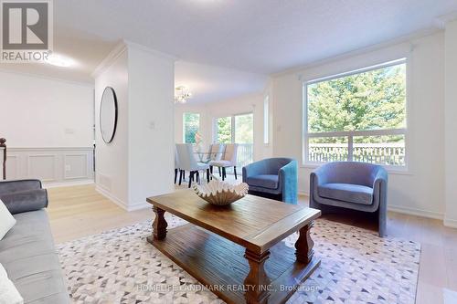 30 Ambler Bay, Barrie (Georgian Drive), ON - Indoor Photo Showing Living Room