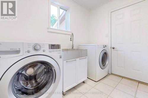 30 Ambler Bay, Barrie (Georgian Drive), ON - Indoor Photo Showing Laundry Room