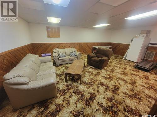 5002 Post Place, Macklin, SK - Indoor Photo Showing Basement