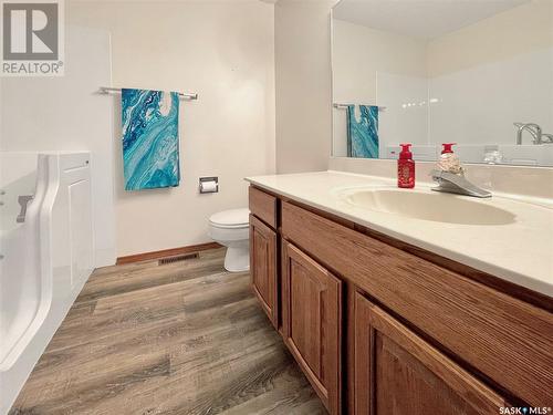 349 Cypress Drive, Swift Current, SK - Indoor Photo Showing Bathroom