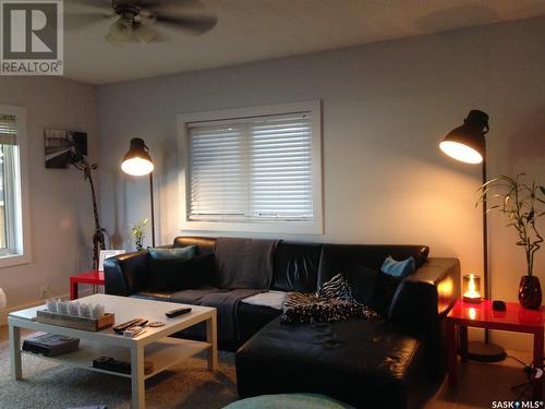 311 Seventh Street E, Wynyard, SK - Indoor Photo Showing Living Room