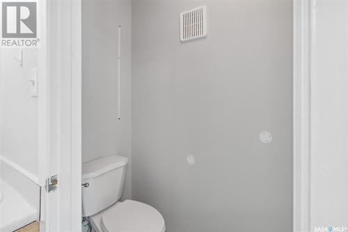 401 1St Avenue Ne, Leroy, SK - Indoor Photo Showing Bathroom