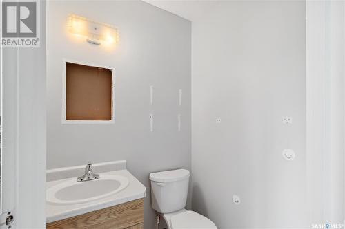 401 1St Avenue Ne, Leroy, SK - Indoor Photo Showing Bathroom