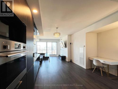 4717 - 70 Temperance Street, Toronto, ON - Indoor Photo Showing Kitchen