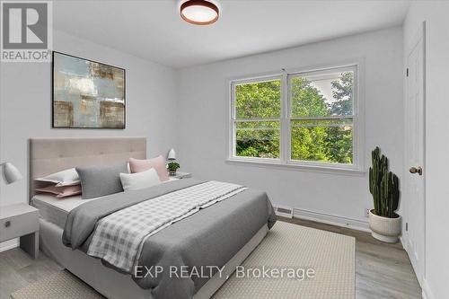 125 Grove Street E, Barrie (Alliance), ON - Indoor Photo Showing Bedroom