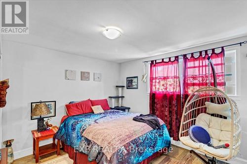 125 Grove Street E, Barrie (Alliance), ON - Indoor Photo Showing Bedroom