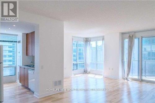 411 - 85 Bloor Street E, Toronto, ON - Indoor Photo Showing Other Room