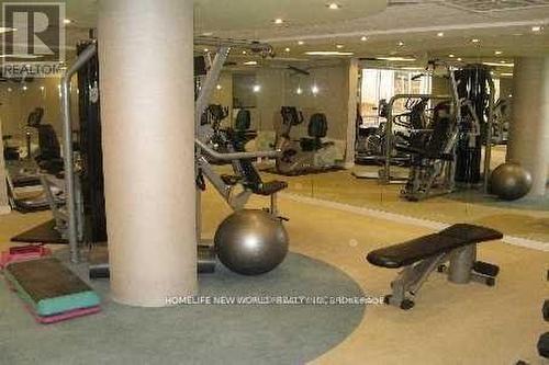 411 - 85 Bloor Street E, Toronto, ON - Indoor Photo Showing Gym Room