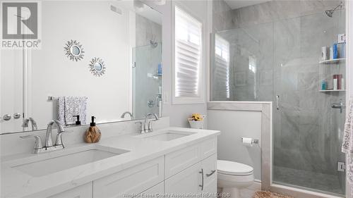 236 Mclellan, Amherstburg, ON - Indoor Photo Showing Bathroom