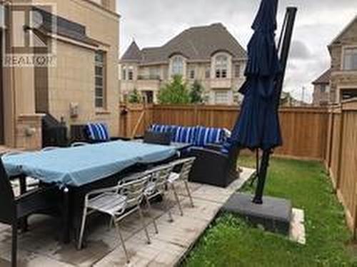 3021 Parsonage Crescent, Oakville, ON - Outdoor