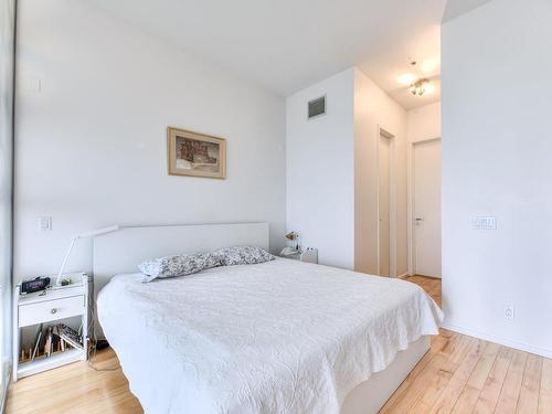 Chambre Ã Â coucher - 309-64 Rue St-Paul O., Montréal (Ville-Marie), QC - Indoor Photo Showing Bedroom