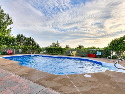 Piscine - 408-7680 Boul. Marie-Victorin, Brossard, QC - Outdoor With In Ground Pool