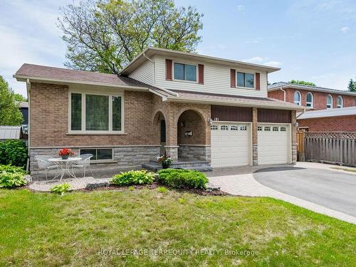 181 Hazelwood Dr, Whitby, ON - Outdoor