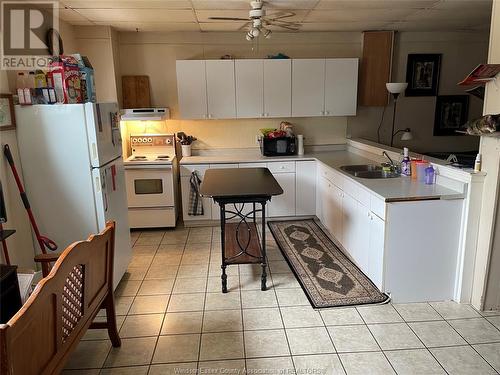 167 Murray, Amherstburg, ON - Indoor Photo Showing Kitchen With Double Sink