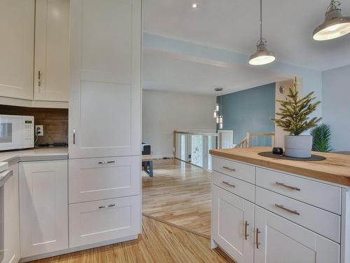 Kitchen - 294 Rue Bellevue, Saint-Donat, QC - Indoor Photo Showing Kitchen