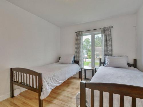 Chambre Ã Â coucher - 294 Rue Bellevue, Saint-Donat, QC - Indoor Photo Showing Bedroom