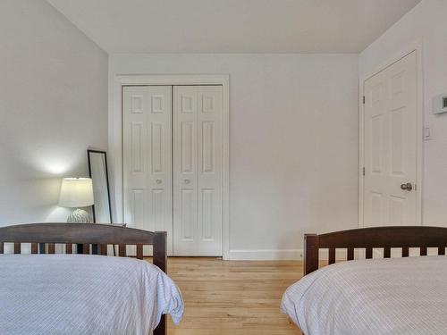 Chambre Ã Â coucher - 294 Rue Bellevue, Saint-Donat, QC - Indoor Photo Showing Bedroom