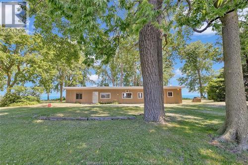 67 East Shore Road, Pelee Island, ON - Outdoor