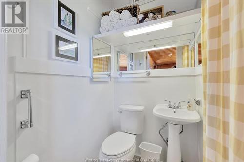 67 East Shore Road, Pelee Island, ON - Indoor Photo Showing Bathroom