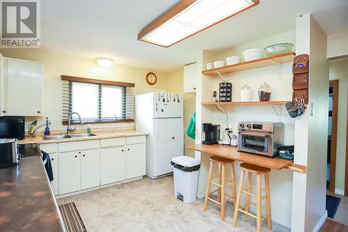 60 Adelaide St, Sault Ste. Marie, ON - Indoor Photo Showing Kitchen With Double Sink