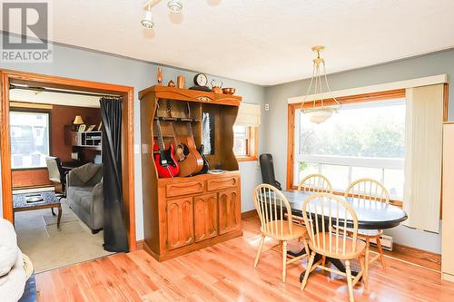 60 Adelaide St, Sault Ste. Marie, ON - Indoor Photo Showing Dining Room