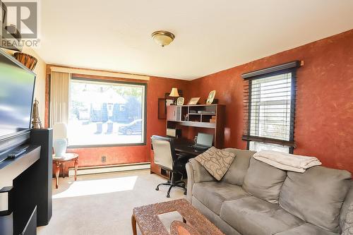 60 Adelaide St, Sault Ste. Marie, ON - Indoor Photo Showing Living Room