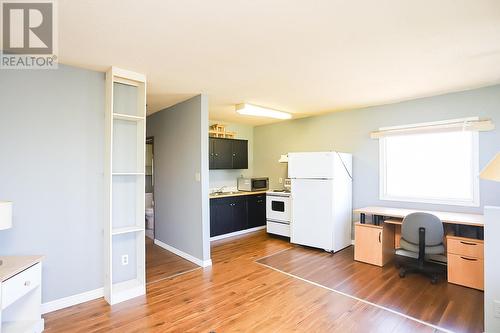 60 Adelaide St, Sault Ste. Marie, ON - Indoor Photo Showing Kitchen