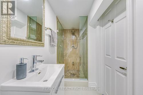 1359 Saddler Circle, Oakville, ON - Indoor Photo Showing Bathroom