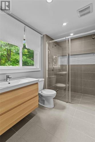 72 Pleasant Street, St.John’S, NL - Indoor Photo Showing Bathroom