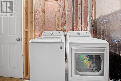 419 Buckwold Cove, Saskatoon, SK - Indoor Photo Showing Laundry Room