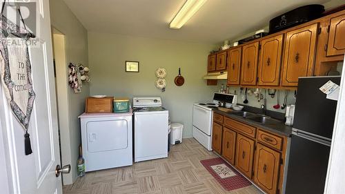 182 Front Road, Port Au Port West, NL - Indoor Photo Showing Laundry Room