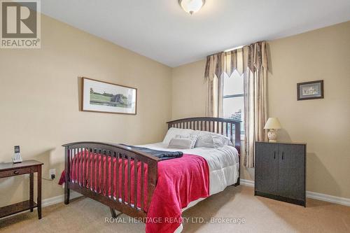 14 Community Centre Road, Kawartha Lakes, ON - Indoor Photo Showing Bedroom