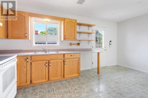 92 Campbell Street, Quinte West, ON - Indoor Photo Showing Kitchen With Double Sink